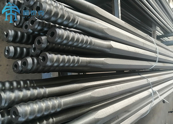 Taladro de deriva Rod T51 del hilo de la extensión del CNC 4270m m del tratamiento térmico