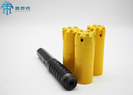 Refrijería por CNC con rosca de carburo de tungsteno