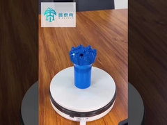 T51 Perforaciones con martillo de punta esférica de 102 mm